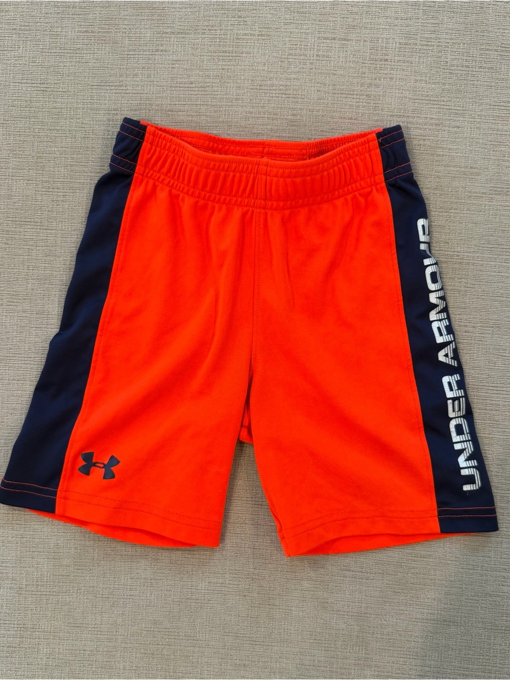 Boys Under Armour Performance Shorts - Size 5